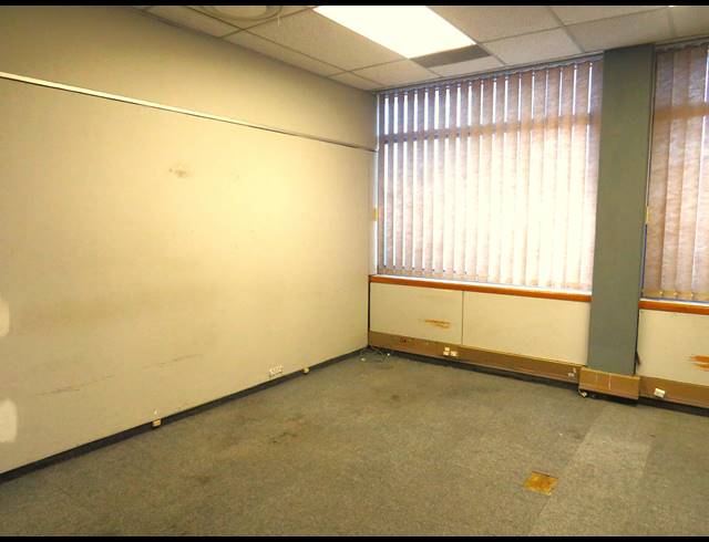 270M² OFFICE TO LET IN STRAND CENTRAL